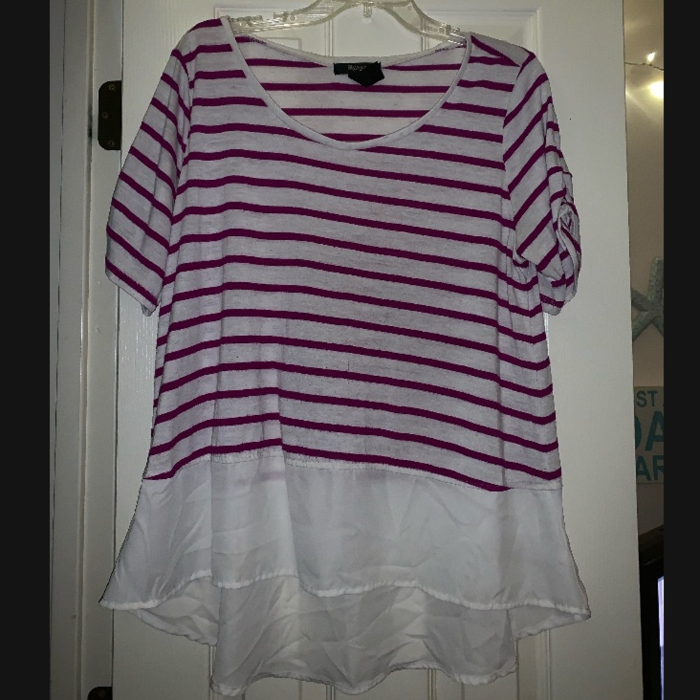 Link and white stripped, layered knit top